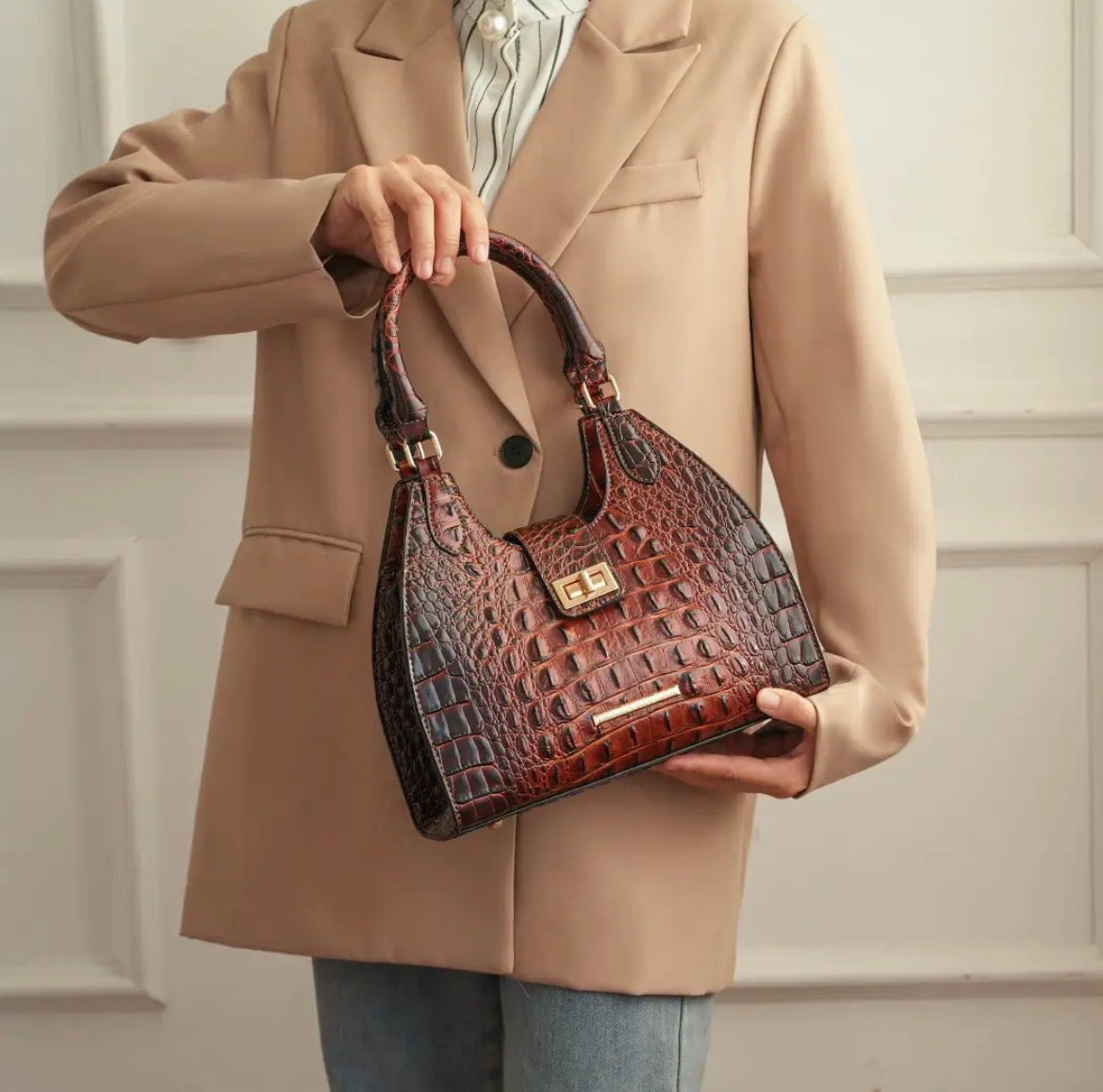 Nia Tote Bag